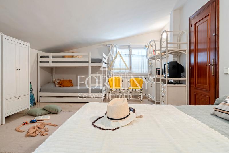 Foto b5a20733-c045-4103-9f4c-229f92d01ea0. Xalet amb xemeneia calefacció aparcament piscina a Cambrils