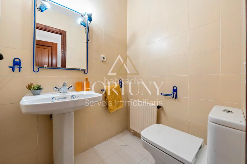 Foto d48cbb8c-b4f6-4ff1-947e-590b75f8d58a. Xalet amb xemeneia calefacció aparcament piscina a Cambrils