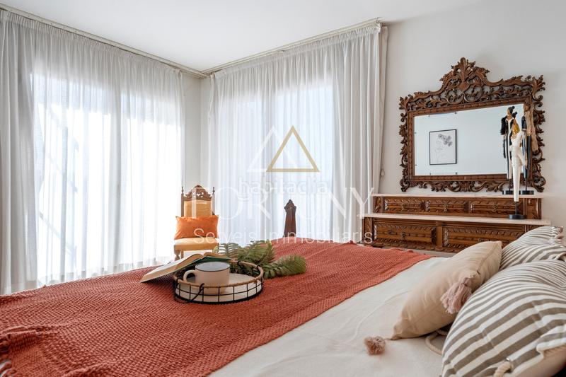 Foto da5530c4-800f-4ef7-ad94-9d51f917f44c. Xalet amb xemeneia calefacció aparcament piscina a Cambrils