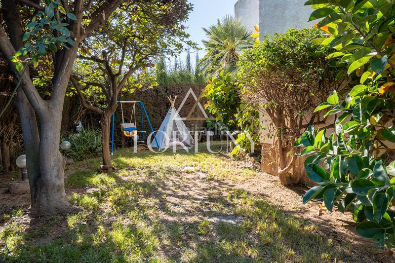 Foto fdbf48e0-a4cd-4cf2-85f3-da6a529f05df. Xalet amb xemeneia calefacció aparcament piscina a Cambrils