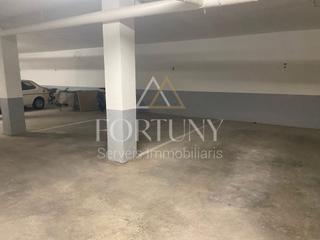 Car parking in Carrer joan maragall 11. Plaza de aparcamiento centro de cambrils