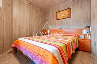 Ground floor in Avinguda del mil·lenari 5. Planta baja zona pueblo