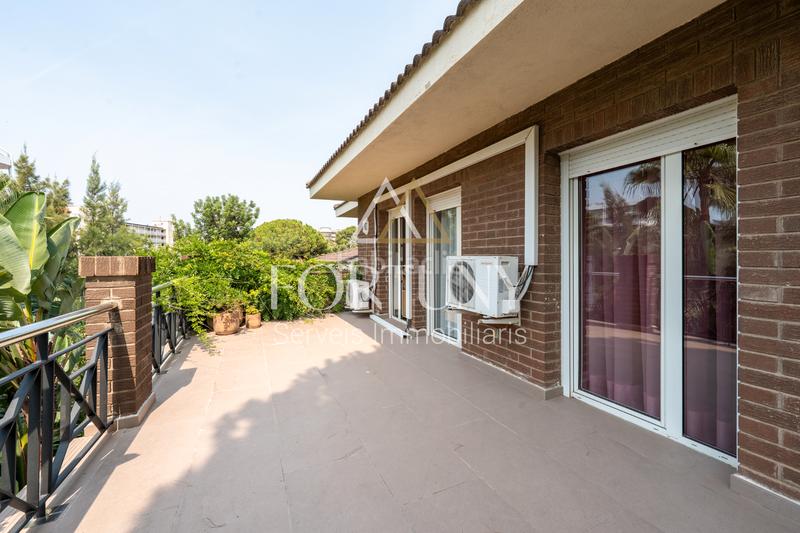 Foto 347fe2c0-767e-4657-9075-df9c51cffc25. Maison avec chauffage parking piscine dans Covamar Salou