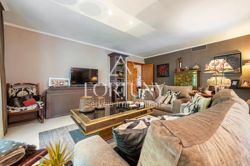 Foto e28f8ade-142d-469c-abde-70a6c8671937. Maison avec chauffage parking piscine dans Covamar Salou