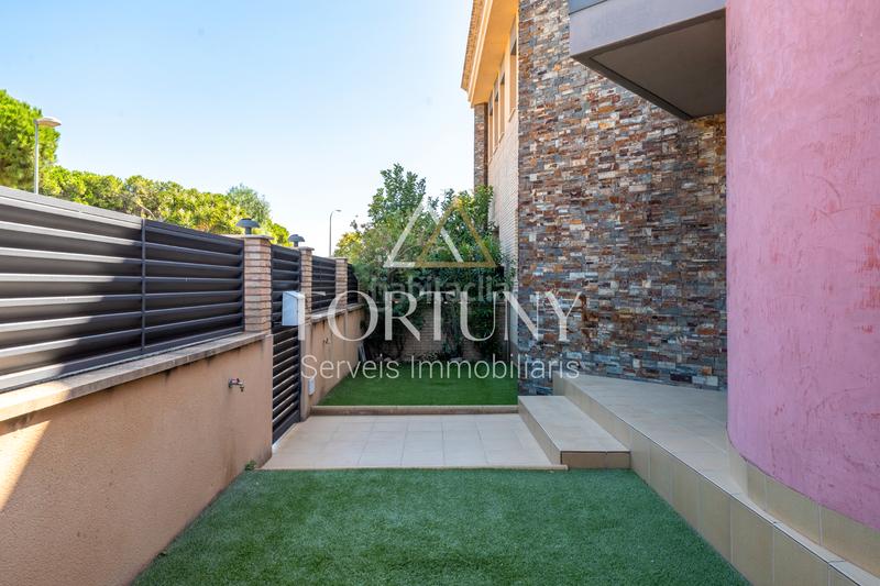 Foto c6282be1-1797-4f28-b24c-62ff022e4f3f. Casa aparellada amb aparcament piscina a Regueral - Prat d'en Forés Cambrils
