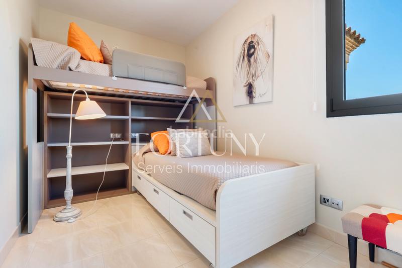 Foto e83ada14-d028-4957-84f1-60ab7ee5b462. Casa aparellada amb aparcament piscina a Regueral - Prat d'en Forés Cambrils