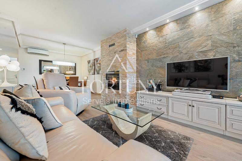 Foto 4e85202f-a8d8-4803-be5b-73f47ba1d177. Casa adossada amb xemeneia calefacció aparcament a Cambrils