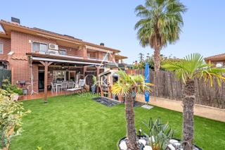 Casa a schiera  Carrer de puig cerver. Impresionante casa en cambrils