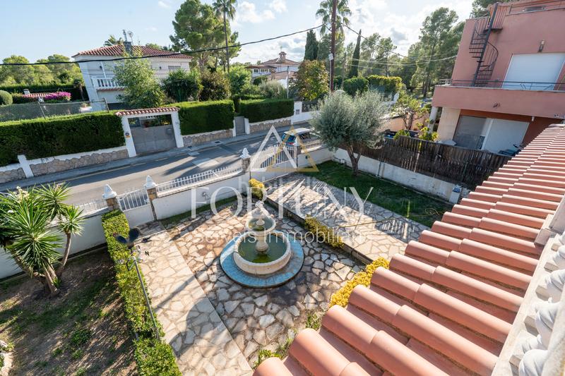 Foto 67fd3492-4c0e-49d7-898e-d87657561e48. Haus in carrer bruselas 12 in Poble Mont-roig del Camp