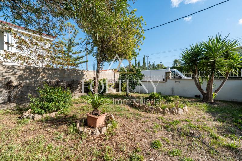 Foto 7c6cca5b-b43a-4124-9728-1cb5c49b1950. Haus in carrer bruselas 12 in Poble Mont-roig del Camp