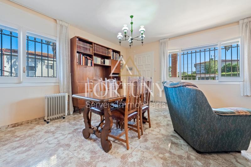 Foto b31574ee-b47c-424d-b502-bd564c852296. Haus in carrer bruselas 12 in Poble Mont-roig del Camp