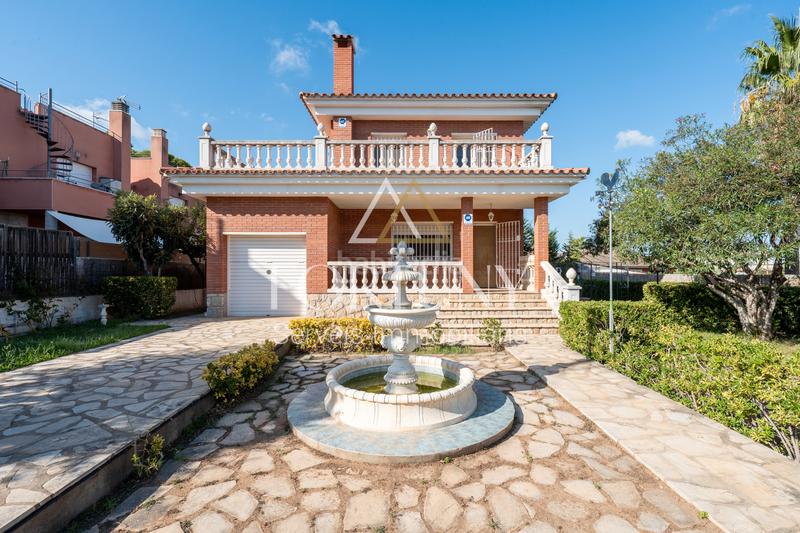 Foto dc0b1b36-6a2a-49f3-a969-8321e42f3620. Haus in carrer bruselas 12 in Poble Mont-roig del Camp