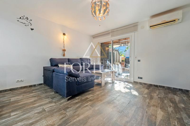 Foto 940be018-8950-4b76-aada-01cd0ff6ee03. Erdgeschoss in Barenys Salou