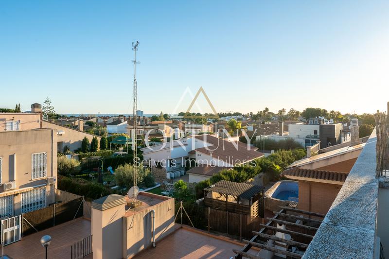 Foto 328fae67-cc88-4da1-b054-dbfd037cacdd. Casa adosada elegante adosado en vilafortuny en Els Tallats - Mas Olivé Cambrils