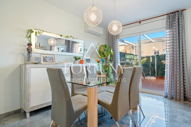 Foto 4a5aa2f2-1763-4632-b5b2-5e232d46fdda. Casa adosada elegante adosado en vilafortuny en Els Tallats - Mas Olivé Cambrils