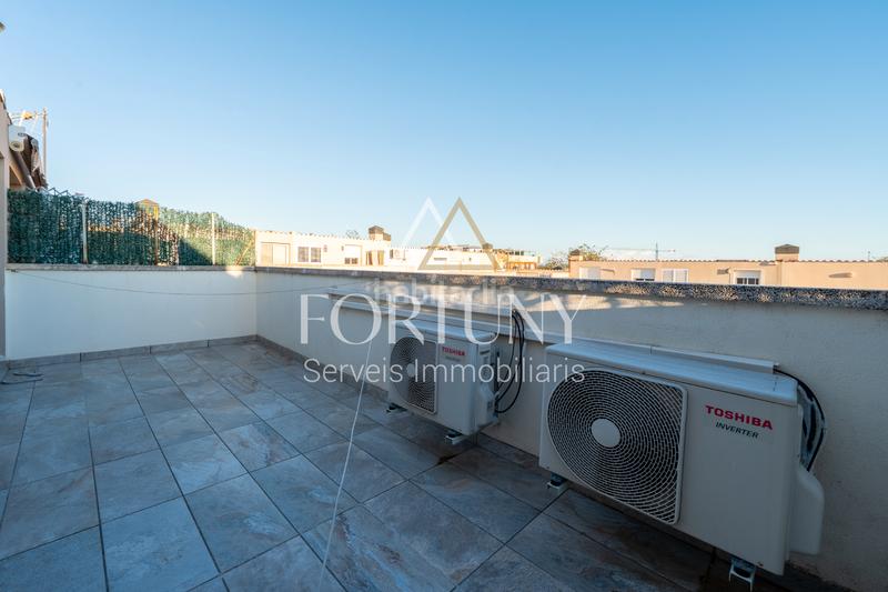 Foto a959e93b-e681-4400-affe-ba27085887f0. Casa adosada elegante adosado en vilafortuny en Els Tallats - Mas Olivé Cambrils