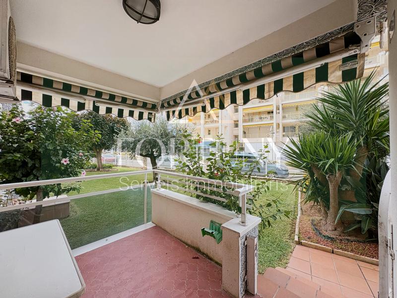 Foto f7f4f7d9-5b24-49b7-a63c-6047cfbc3f51. Estudio  en primera línea de mar en Platja de Llevant Salou