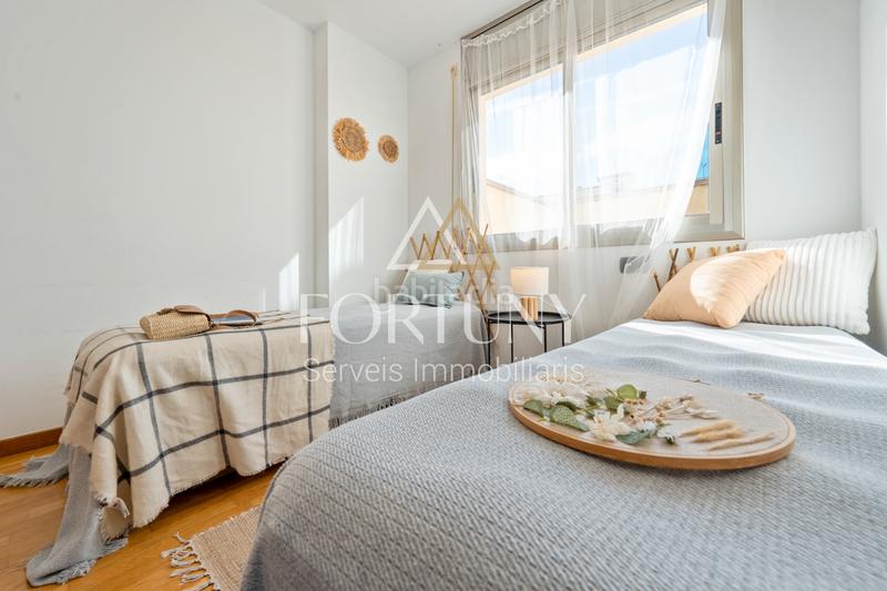 Foto 2b23b448-9b85-42e3-a330-e82c387da15e. Pis a avinguda de la independència 11 a casc antic - nou Cambrils Cambrils