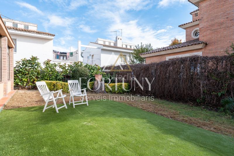 Foto 006d6523-5b6b-421f-872d-4451a07859aa. Chalet with fireplace heating parking pool in Els Tallats - Mas Olivé Cambrils