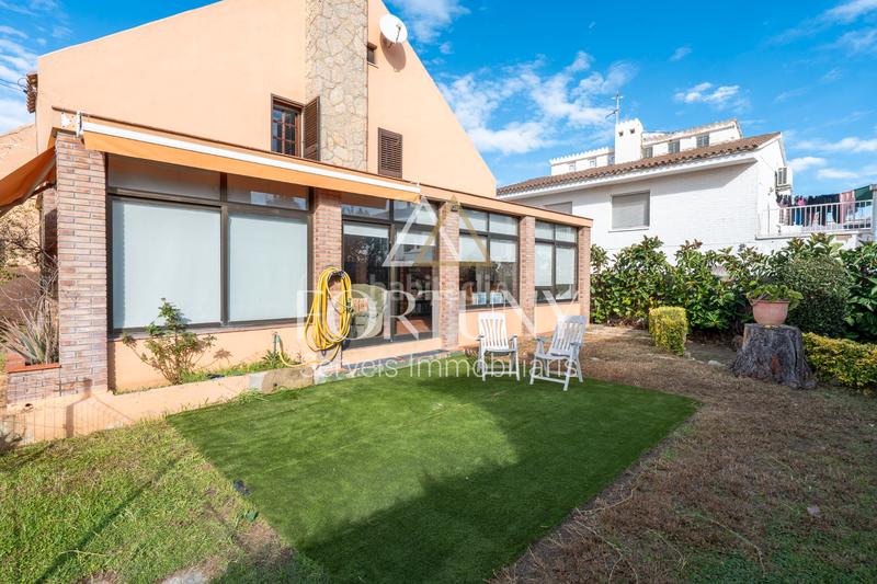 Foto 1ba8d14e-75c5-49e0-b4a1-dedd11346d57. Chalet with fireplace heating parking pool in Els Tallats - Mas Olivé Cambrils