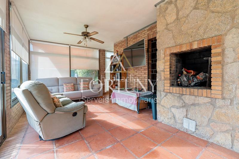 Foto 3eddb8ee-fefd-411a-a6d1-5d7b4928ffc2. Chalet with fireplace heating parking pool in Els Tallats - Mas Olivé Cambrils