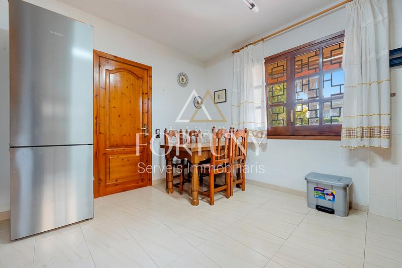 Foto 63632d5d-a854-45c0-bab8-804b08d6d68d. Chalet with fireplace heating parking pool in Els Tallats - Mas Olivé Cambrils