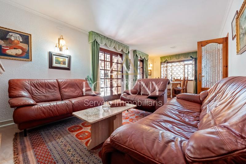 Foto edc3250a-1587-4b6a-9028-cf41945cc261. Chalet with fireplace heating parking pool in Els Tallats - Mas Olivé Cambrils