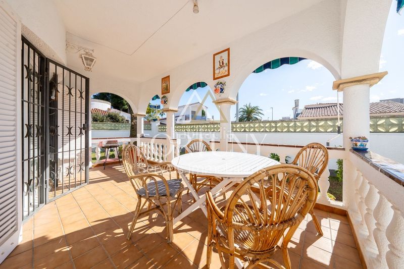 Foto 77748523-ac11-4e23-8856-0ceeed1085e2. Casa amb aparcament a Regueral - Prat d'en Forés Cambrils