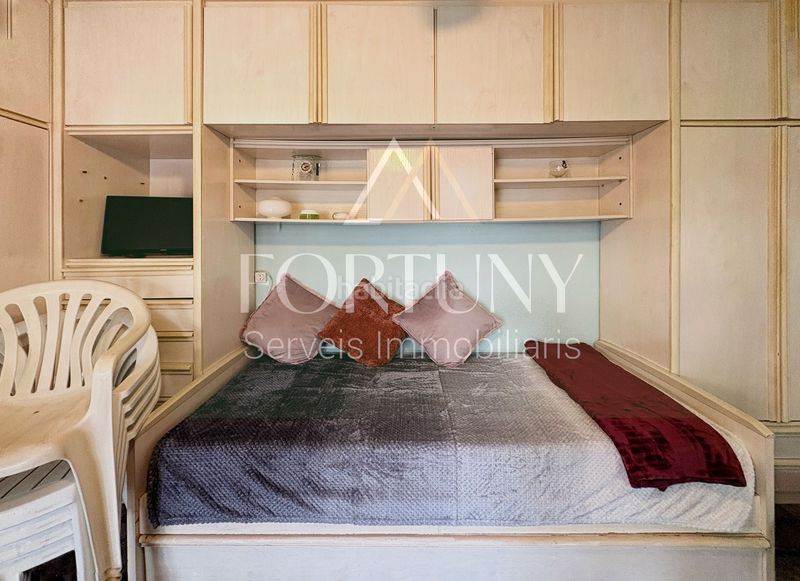 Foto 71eb543e-df85-43ab-b9ea-7cc773f0a86c. Estudi a Platja de Llevant Salou