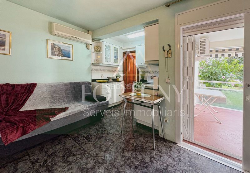 Foto 938ef0e1-ba31-4158-9a0b-b321275bb2df. Estudi a Platja de Llevant Salou