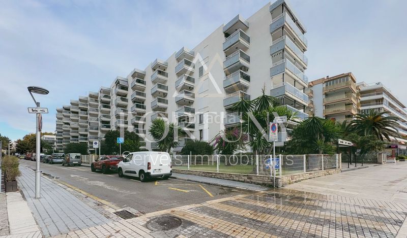 Foto d39aa14e-8b98-47d8-8b67-f7144f7ff979. Estudi a Platja de Llevant Salou