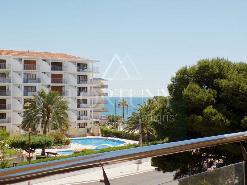 Foto e61f1577-0f4a-498b-b7fb-68ef93a7598a. Pis amb piscina a Passeig Marítim Miami Platja