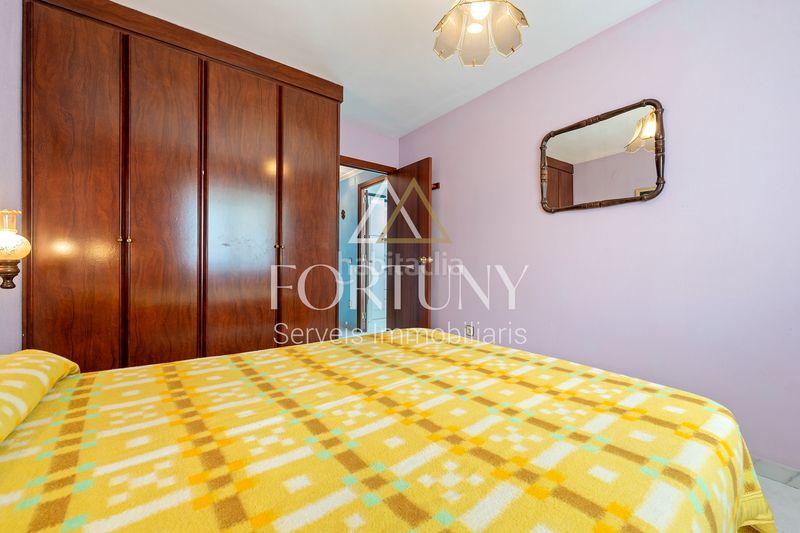Foto f547d8c4-63a1-4e35-b30d-1fb063bc0b66. Pis amb piscina a Barenys Salou