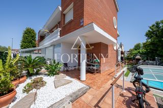 Maison à Carrer de farena 6. Casa en venta en cambrils