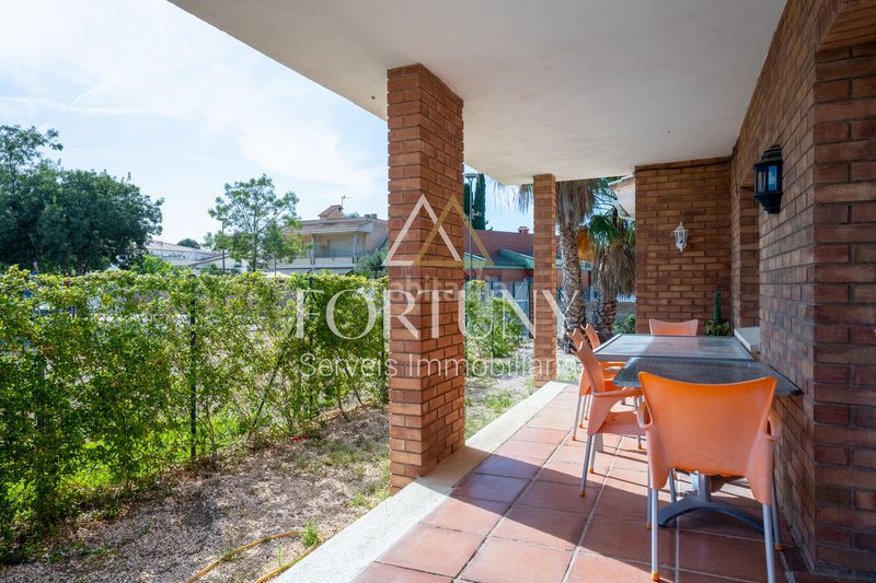 Foto 4aa15c91-04d6-4f2b-9031-965279205054. Casa amb aparcament piscina a Cambrils port Cambrils
