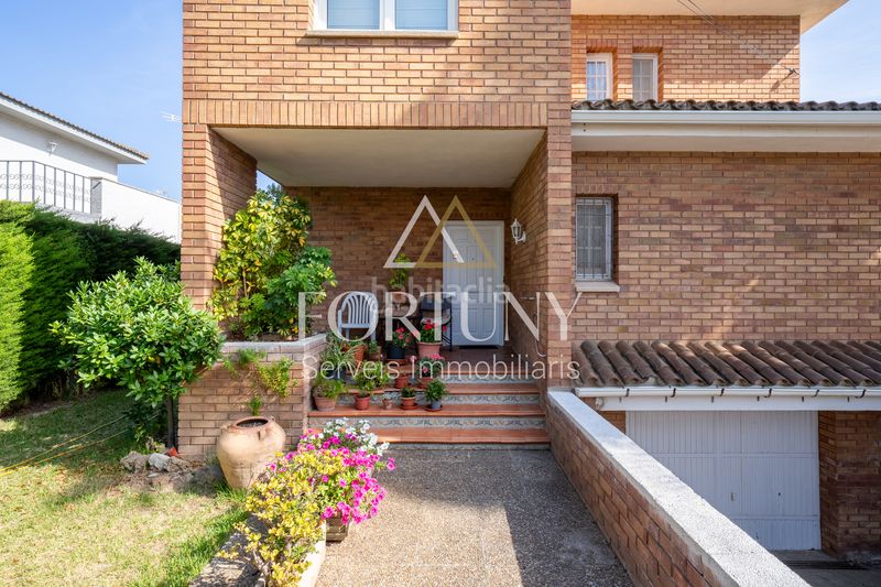 Foto 68fa3add-113a-4f3a-9e5b-ef38668f2553. Casa amb aparcament piscina a Cambrils port Cambrils