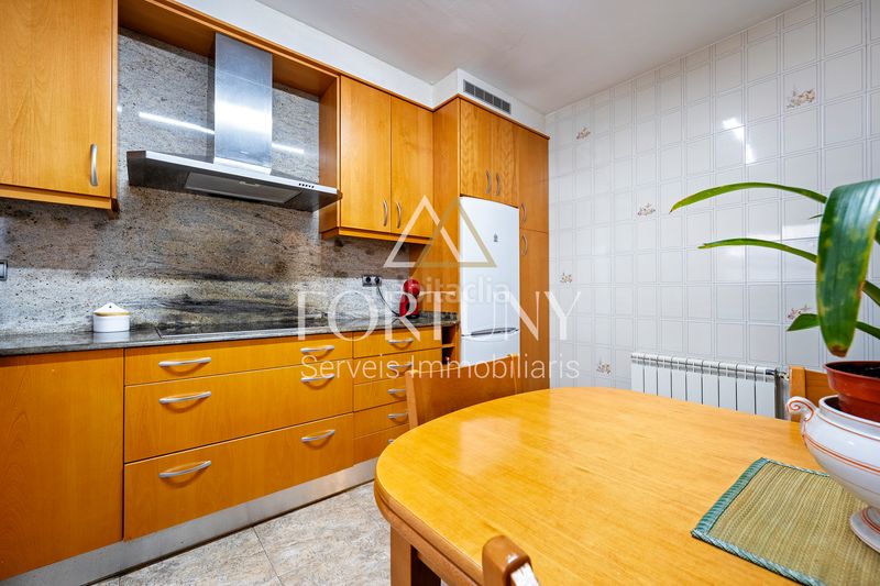 Foto cfa50b78-b0b9-4d4d-8382-3f3a002e3e66. Casa amb aparcament piscina a Cambrils port Cambrils