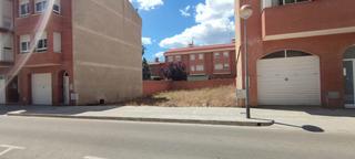 Terreny residencial a Carrer josep serra i dalmau 49. Solar urbano listo para edificar en cambrils zona parc del pinar