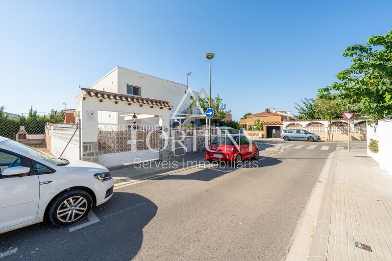 Foto 61414129-73dd-4882-94c9-479958d9f6a8. Pis amb aparcament a Cambrils port Cambrils