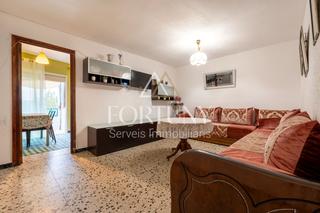 Flat in Raval de sant joan 11. Piso en el centro de vinyols i els arcs ideal para todo el año!