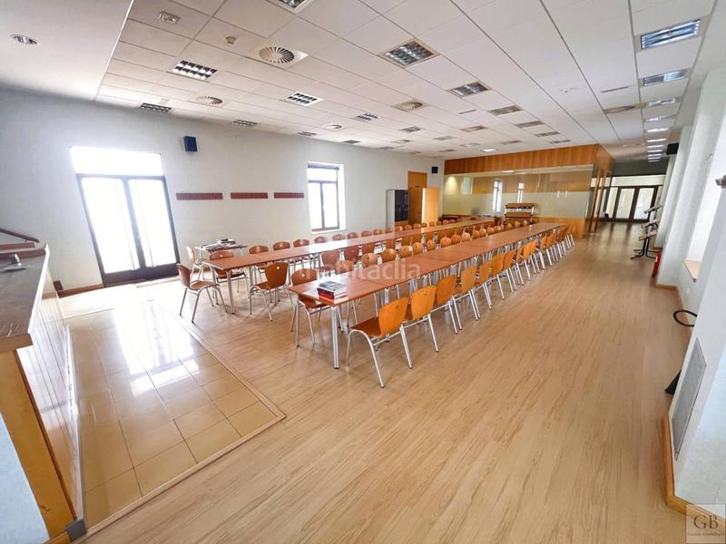 Foto d6552e43-d19e-42ab-83af-6b1a88d6acd6. Local commercial dans Consuegra
