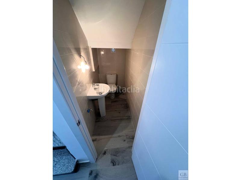 Foto 31078c1d-c8fa-4bbe-be87-993b9bb0d98e. Casa adosada gb gestión inmobiliaria vende chalet en Almonacid de Toledo