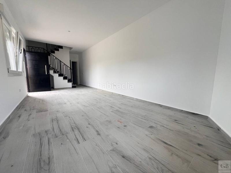 Foto 4553e6f2-90ba-4af3-9af8-ea8e59a9d928. Casa adosada gb gestión inmobiliaria vende chalet en Almonacid de Toledo