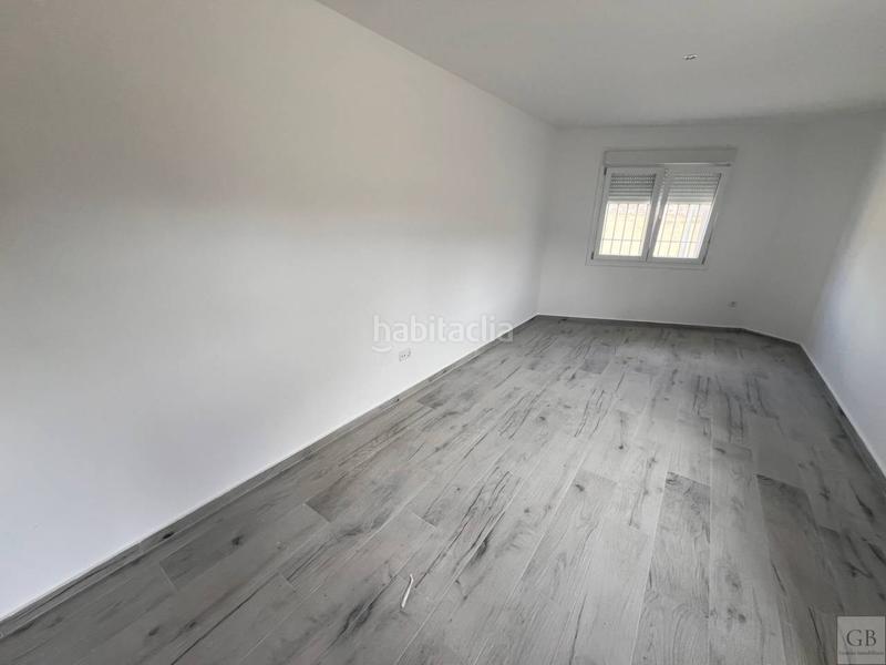 Foto b0a71251-7a79-4163-9c92-342be6c4d8e9. Casa adosada gb gestión inmobiliaria vende chalet en Almonacid de Toledo