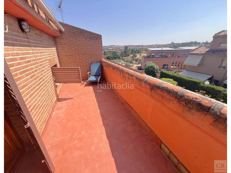 Foto 51ee4e50-8fca-465a-bcd4-87189b75048e. Casa adossada amb calefacció aparcament a Los Cigarrales-La Bastida Toledo