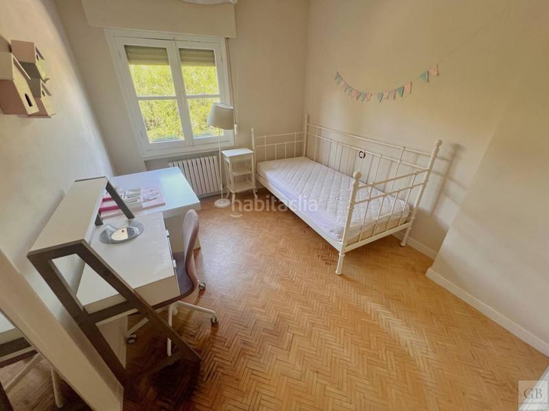 Foto 66dcd1bf-a59e-4712-872a-34240bbb97b7. Casa adossada amb calefacció aparcament a Los Cigarrales-La Bastida Toledo