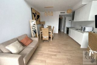 Rent Semi detached house  Carrer de xipre. Adosado en alquiler en gran alacant.