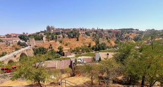 Chalet in Los Cigarrales-La Bastida. Gb gestión inmobiliaria vende chalet en toledo.