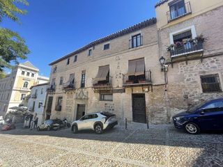 Chalet in Casco Histórico. Venta de una casa en toledo capital