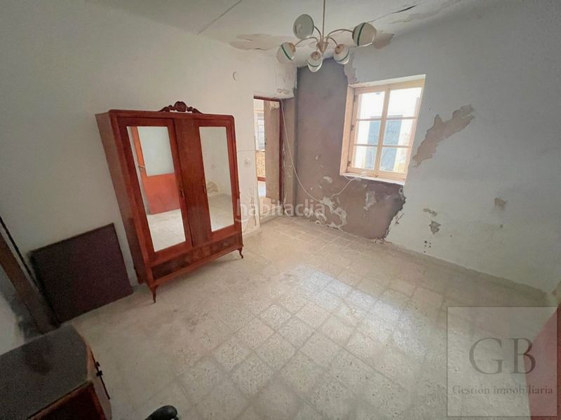 Foto 43756e03-25f2-46f9-ac39-7625d77bdc8e. Chalet casa en venta en Consuegra